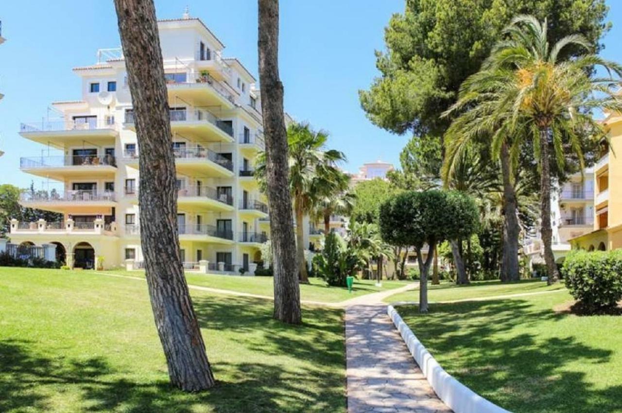 Beachfront Luxury Apartment, Puerto Banus, Марбеля Екстериор снимка