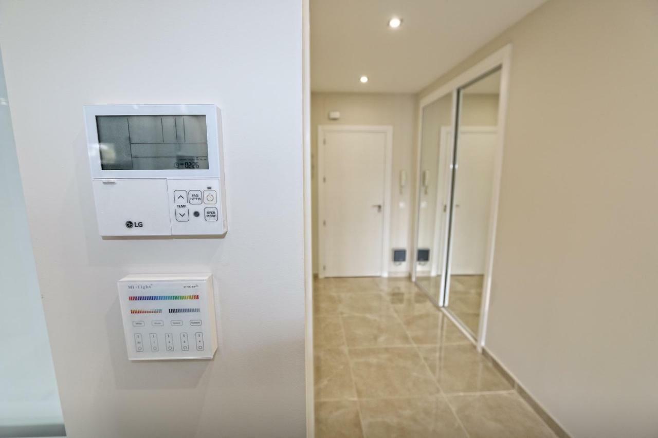 Beachfront Luxury Apartment, Puerto Banus, Марбеля Екстериор снимка