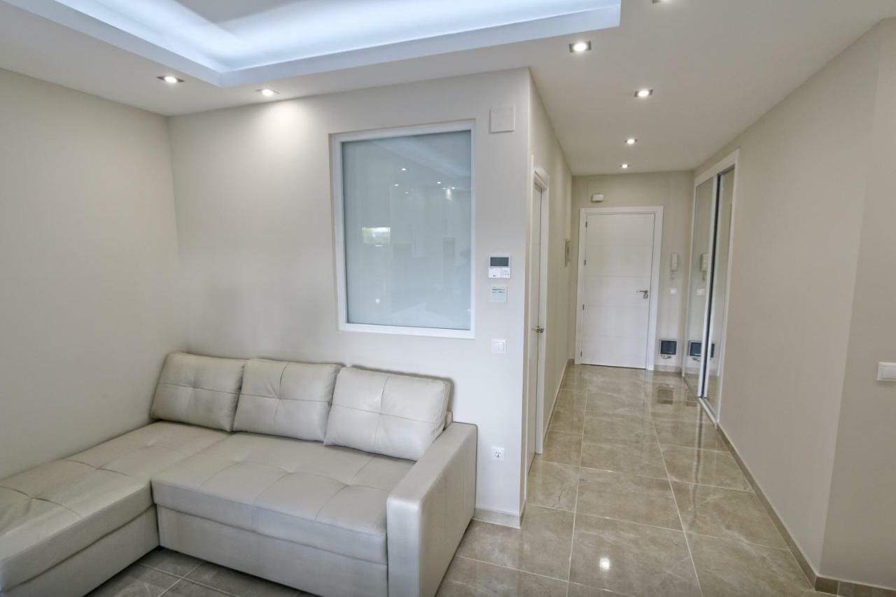 Beachfront Luxury Apartment, Puerto Banus, Марбеля Екстериор снимка