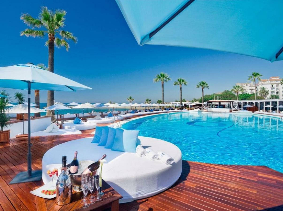 Beachfront Luxury Apartment, Puerto Banus, Марбеля Екстериор снимка