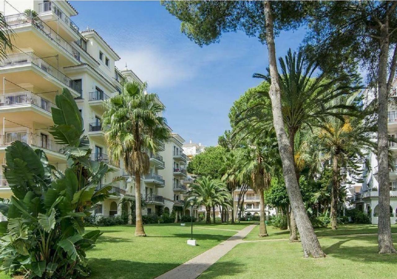 Beachfront Luxury Apartment, Puerto Banus, Марбеля Екстериор снимка
